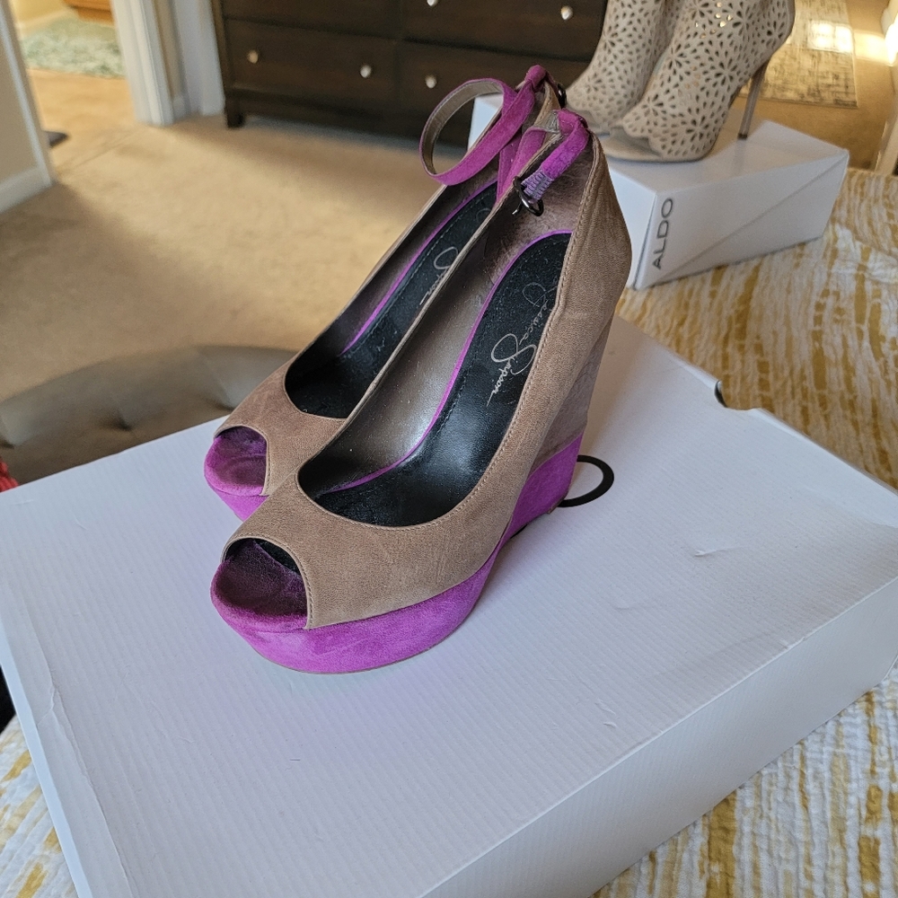 Jessica Simpson wedges